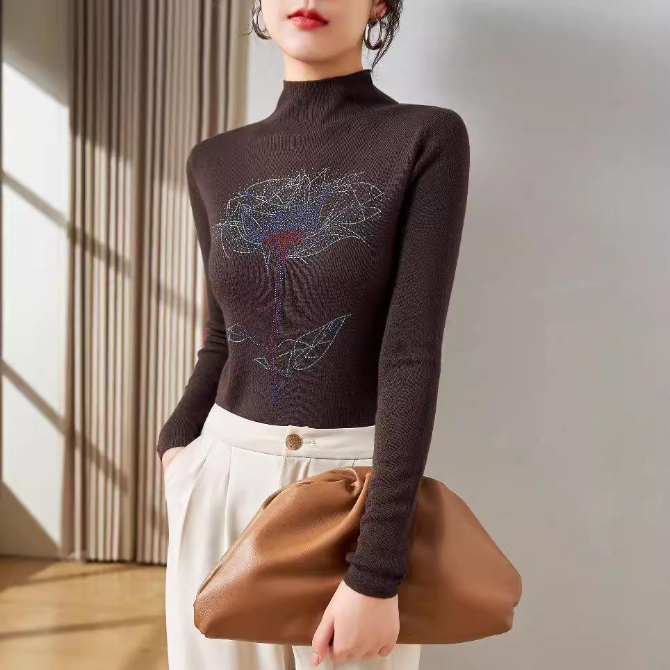 Women's Silk Wool Sweater: Rose Diamond Knit, Half-High Collar, Fall/Winter 2024