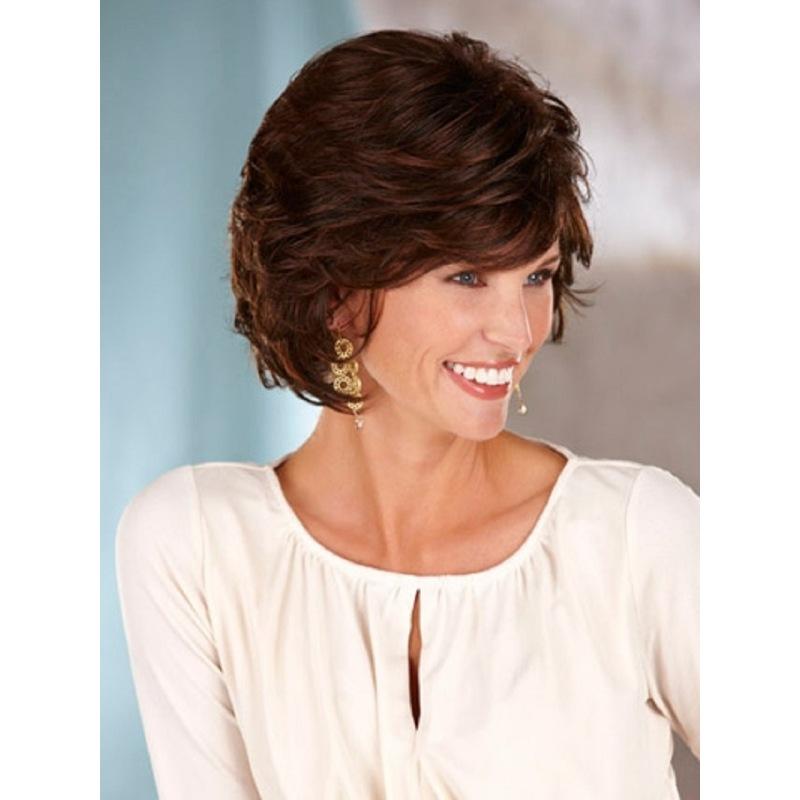 Short Ombre Blond Brown Synthetic Wigs Nature Curly Layered Wig With Fluffy Bangs For Women Daily Cosplay Party Heat Resistant Fiber