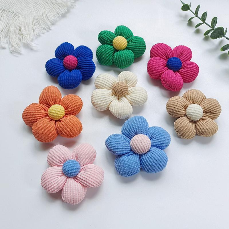 Cute Creative Knitted Cotton Filled Flower Brooch Badge Pins For Bag Backpacks Coat Brooch Decoration Accessories Couple Gift