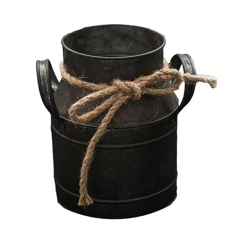 Retro Rural Style Metal Vase Unique Design Living Room Desktop Ornament Suitable Flower Arrangement Tank Household Supplies