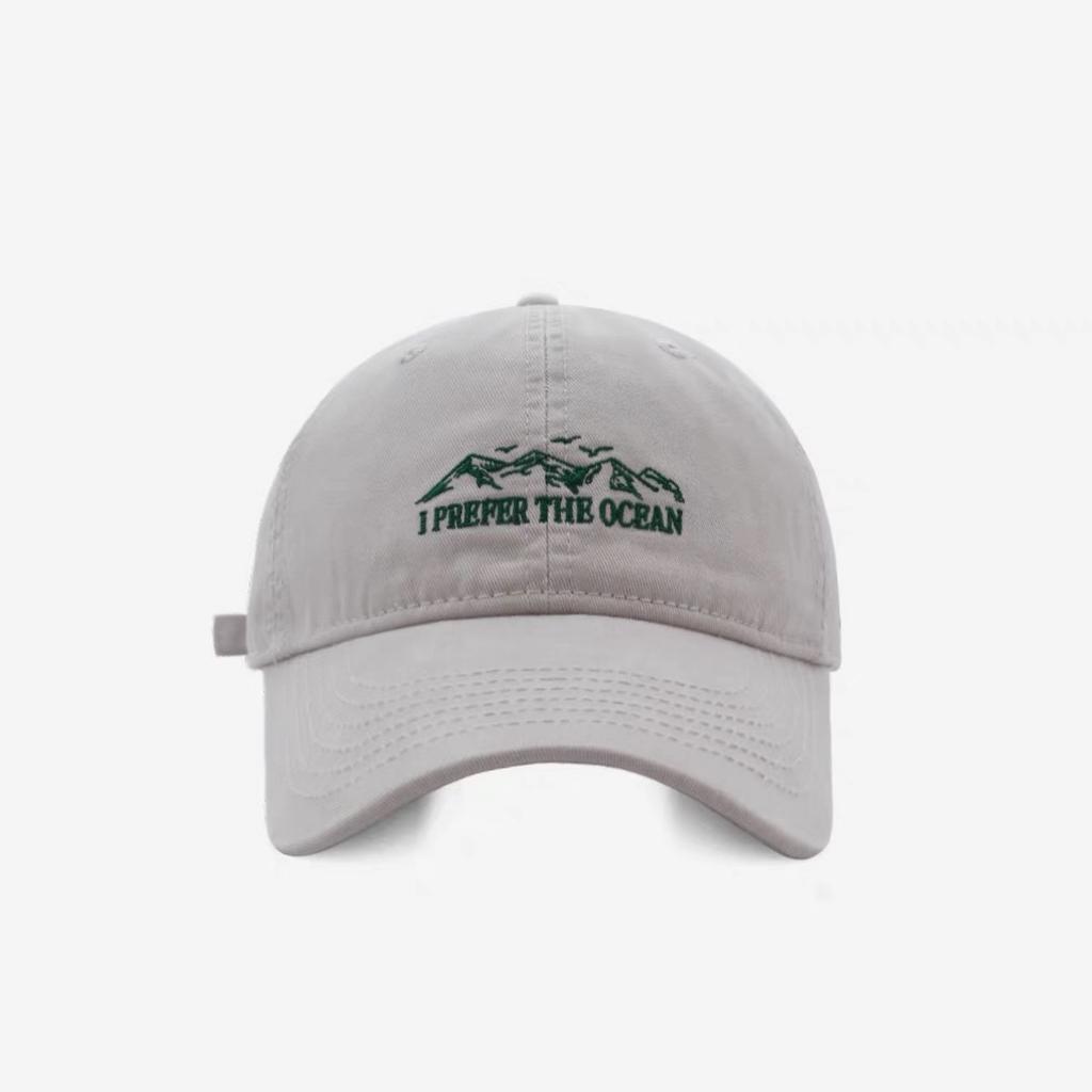 New Letter Embroidered Baseball Caps for Both Men and Women  Korean Version  Fashionable and Versatile Couple Baseball Caps