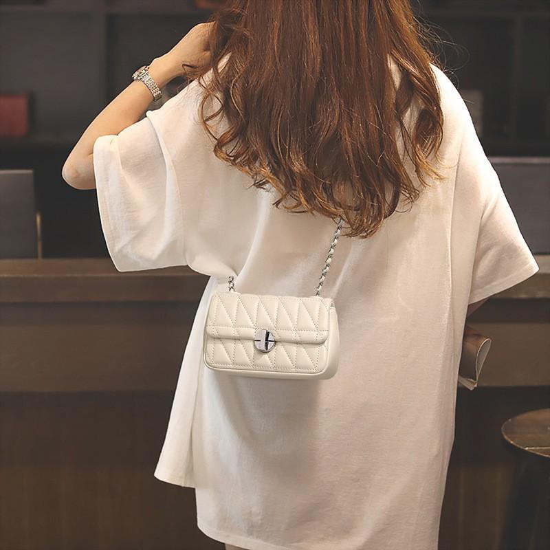 Women's Crossbody Bag Women's Foreskin Underarm Bag Spring Summer High-grade Small Fragrance Chain Bag