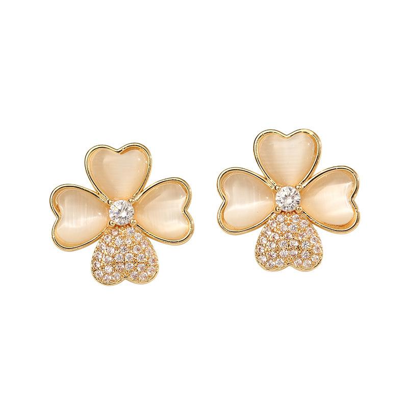 Fashion Cat's Eye Stone Four-Leaf Clover Earrings Match Earrings New Women's Earrings Do Not Lose Color Earrings