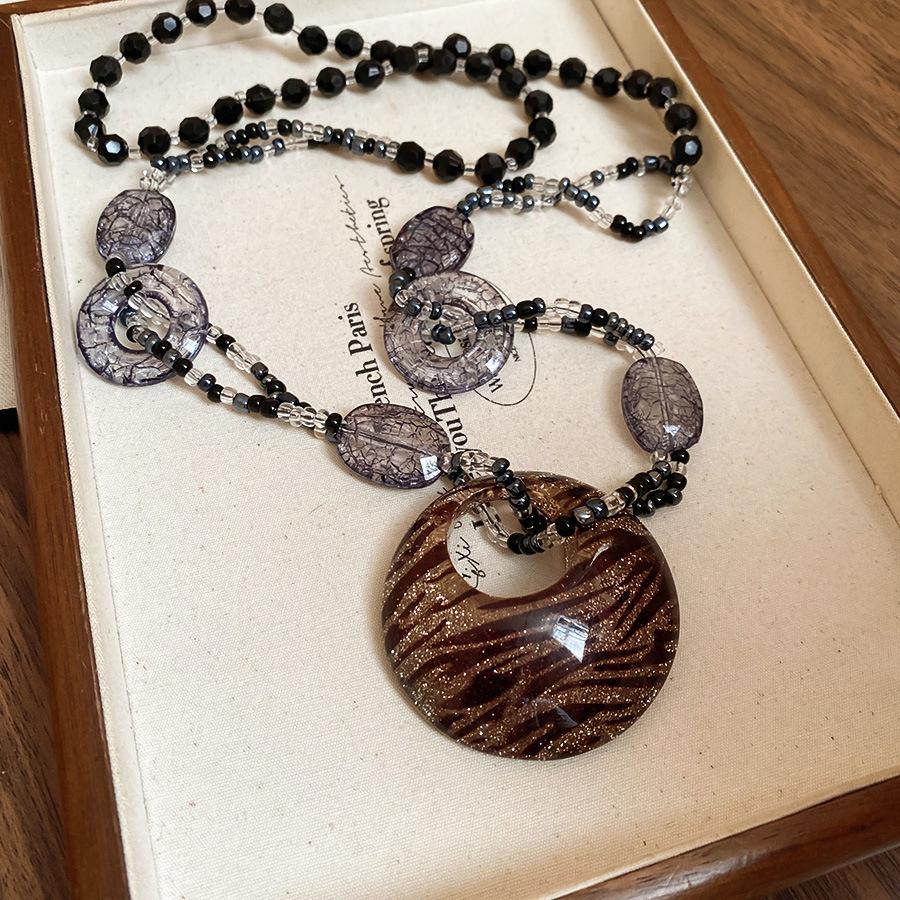 European and American color acrylic shell beaded necklace design sense collarbone chain exaggerated necklace women
