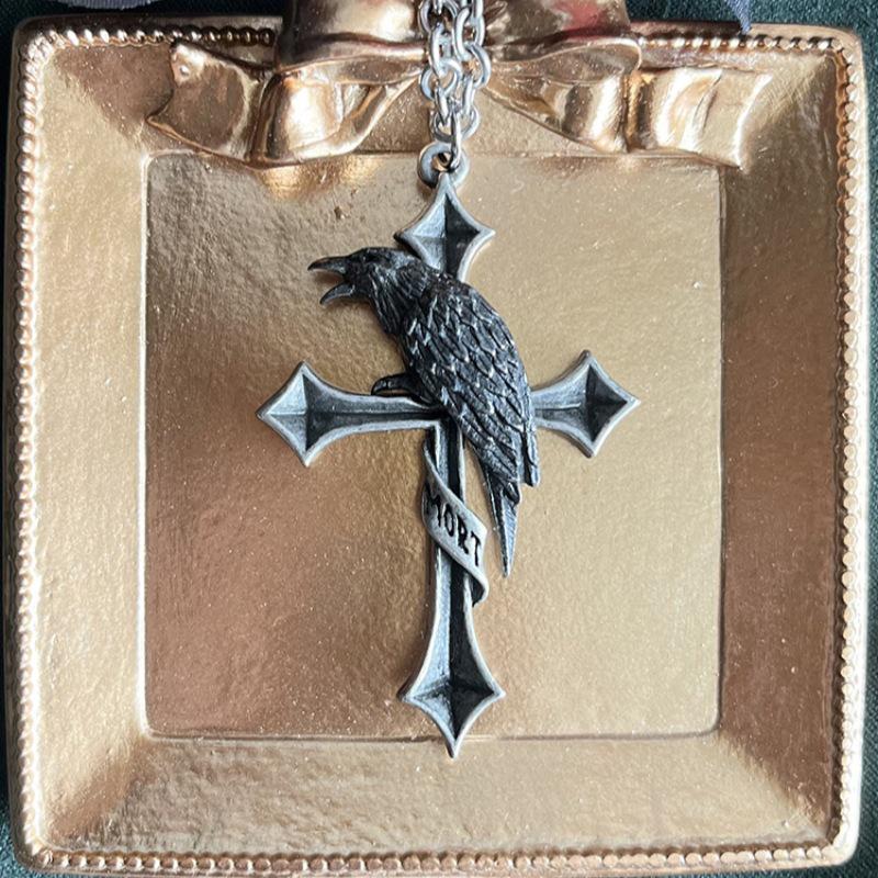 Gothic Punk Black Raven Cross Necklace: Trendy, Versatile Men's Jewelry in Euro-American Retro Dark Style.