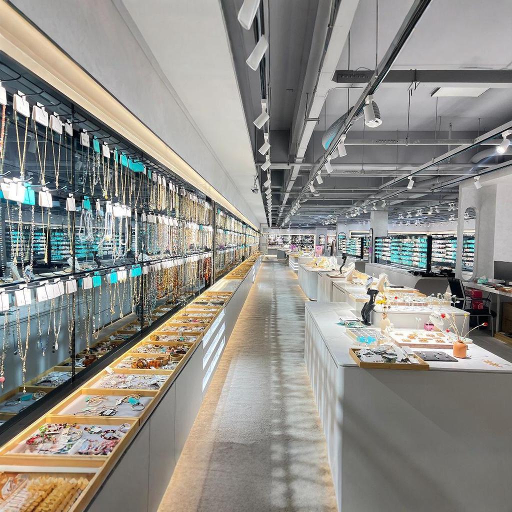 Cercei neregulați cu argint chihlimbar S925 de gamă superioară Yadan Maillard - Eleganță în stil Hong Kong