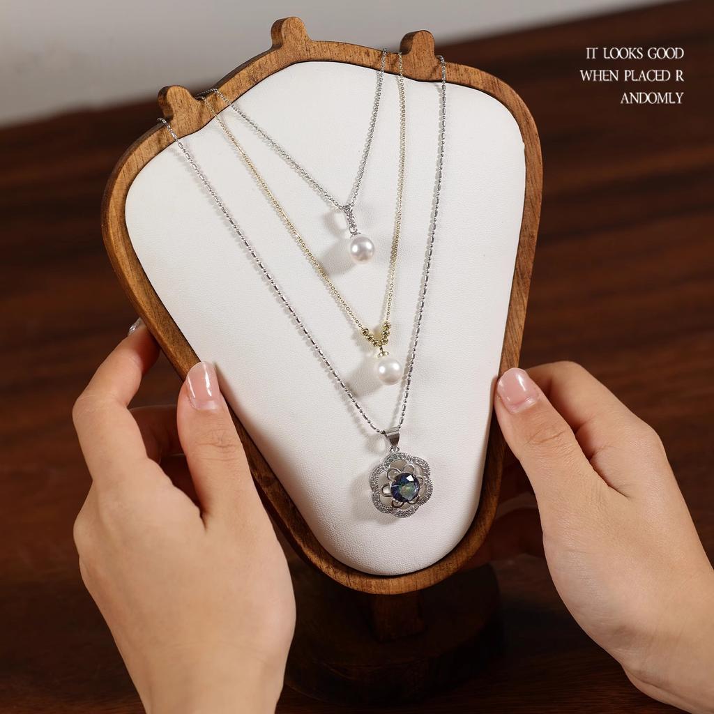 Luxury Necklace Display Stand, Wooden Portrait Model Counter, Pendant Display Stand, Jewelry Display Prop