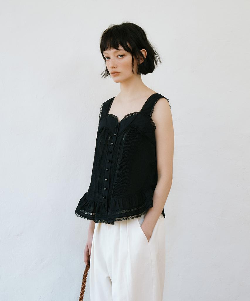 GREENBUTTER Lace Pintuck Sleeveless Blouse (Black)