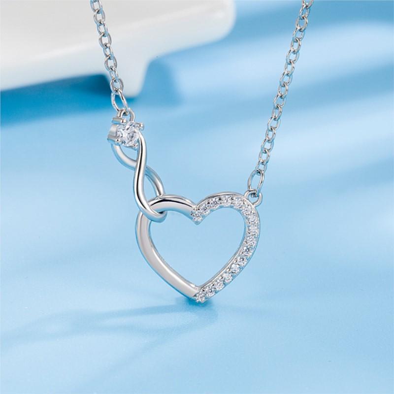 ANENJERY Zircon Love Heart Pendant Necklace for Women Unique Design All-match Simple Clavicle Chain Jewelry