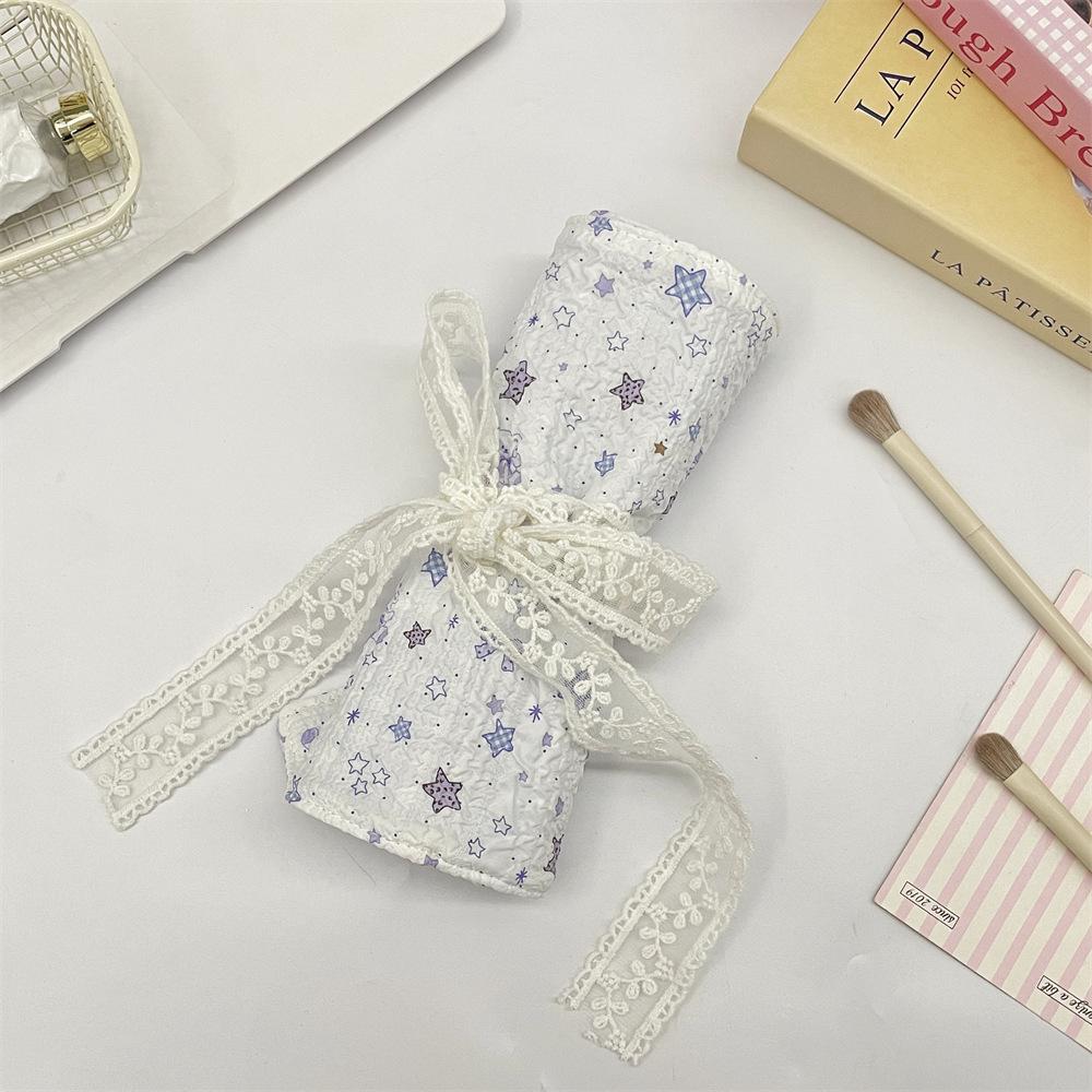 Cute Cartoon Roll Up Makeup Brush Bag Lace Tie Gingham Cosmetic Brush Organizer Pouch for Travel Daily Use