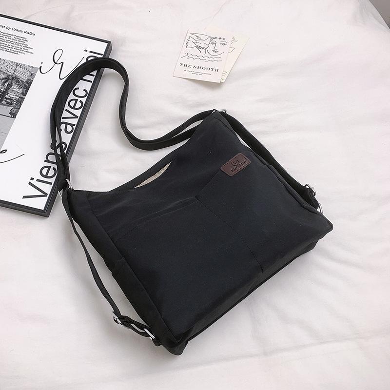 2025 new large-capacity leisure bag women's trend niche design tote bag light leisure foreign personality backpack