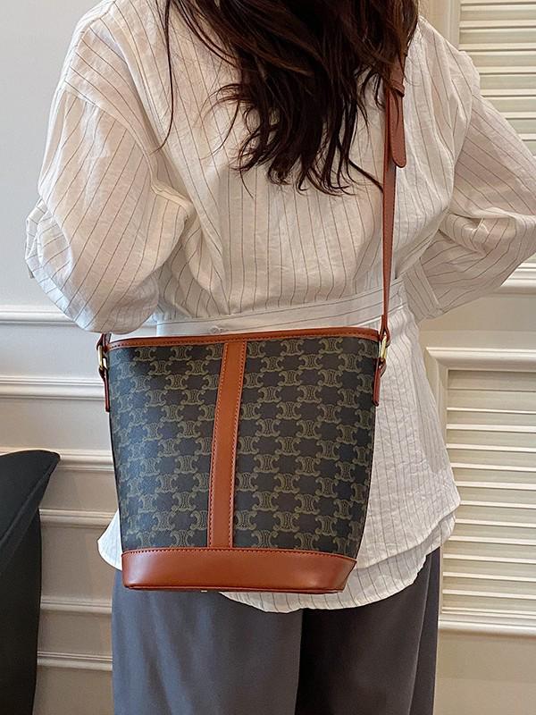 Retro 2025 Women s Shoulder Crossbody Bag - Simple Niche Design Trendy and High-End 2300₽