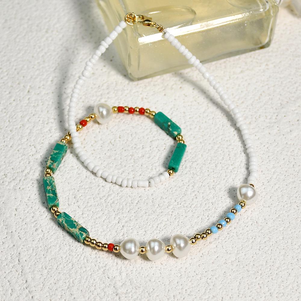 Bohemian Agate Green Pearl Choker Necklace for Women – Handmade Semi-Precious Stone Jewelry