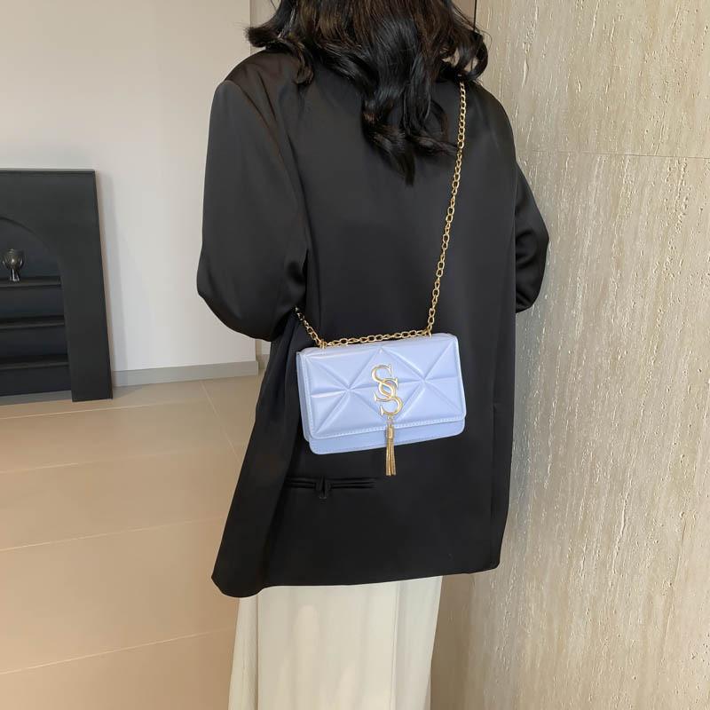 Stylish Black Pu Chain Bag For Women With Elegant Design Perfect For Casual Outfits