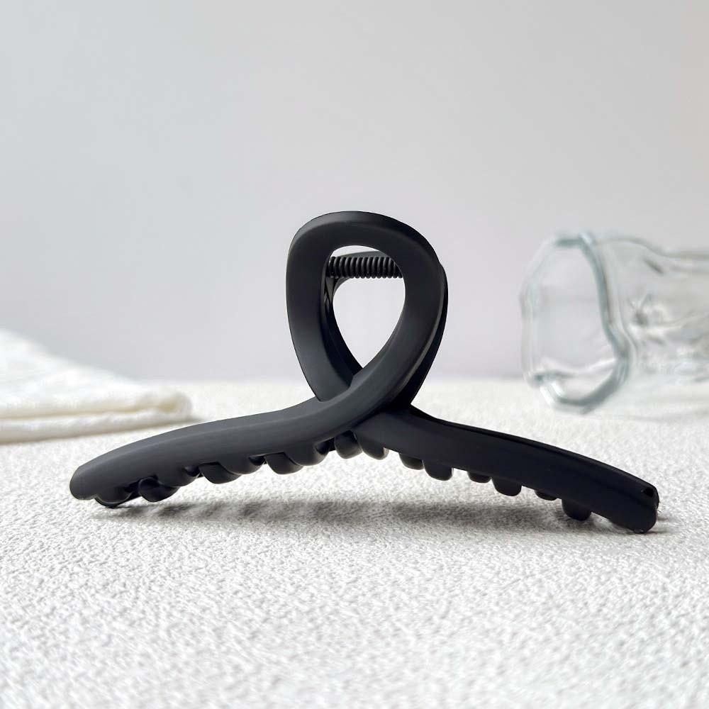 Korean Style Silicone Shark Clip Safe Straight Line Shaped Hair Claw Solid Color Shark Clip  Party