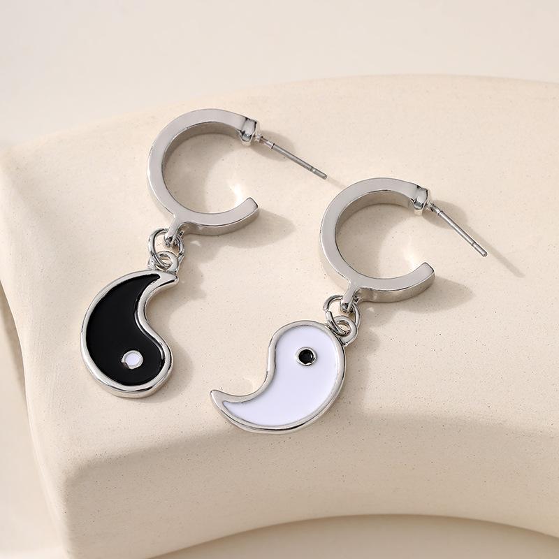 

Новый ретро дизайн капающие серьги-запятые тай-чи простые модные серьги-гвоздики женские