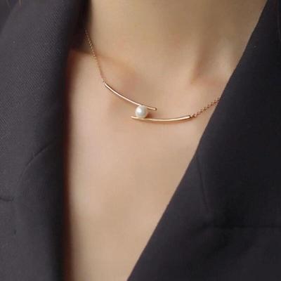 Women's Unbalanced Basic Pearl Pendant Necklace