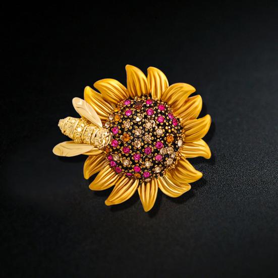 Stunning Pin Rhinestone Bee And Sunflower Brooch For Parties And Casual Wear Enamel
