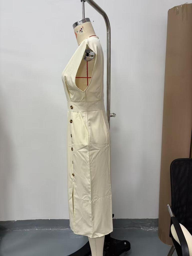 European Apricot Waist-Cinched Summer Dress, Women's Round Neck with Button Slit, 2026 Collection