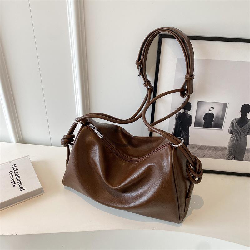 Commuter Large-capacity Underarm Bag Women's Autumn and Winter New Products Fashionable Retro Tote Bag Single Shoulder Oblique Span Bag