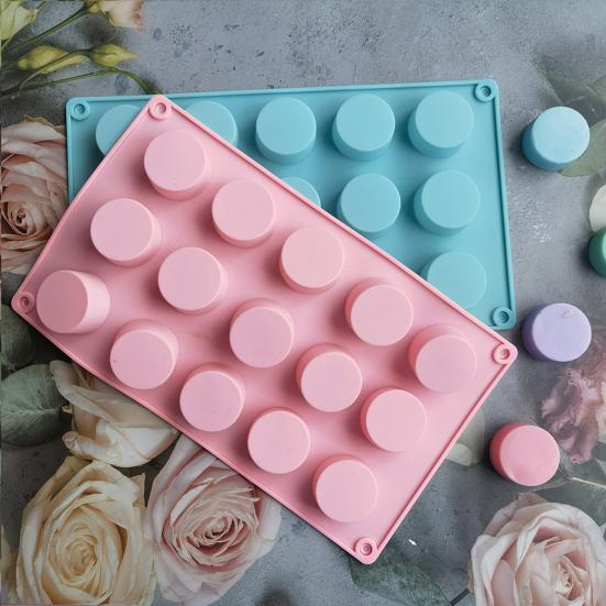 Useful Food Grade Reusable Lightweight Dessert Modeling Button Silicone Mold for Restaurant Cake Mold