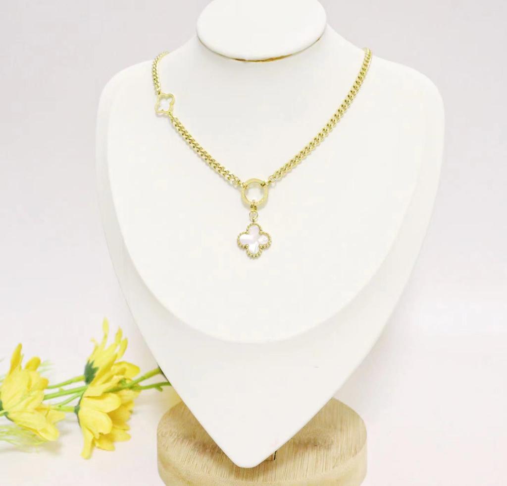 Titanium Steel Gold Four Leaf Grass Necklace Female Collar Chain Jewelry