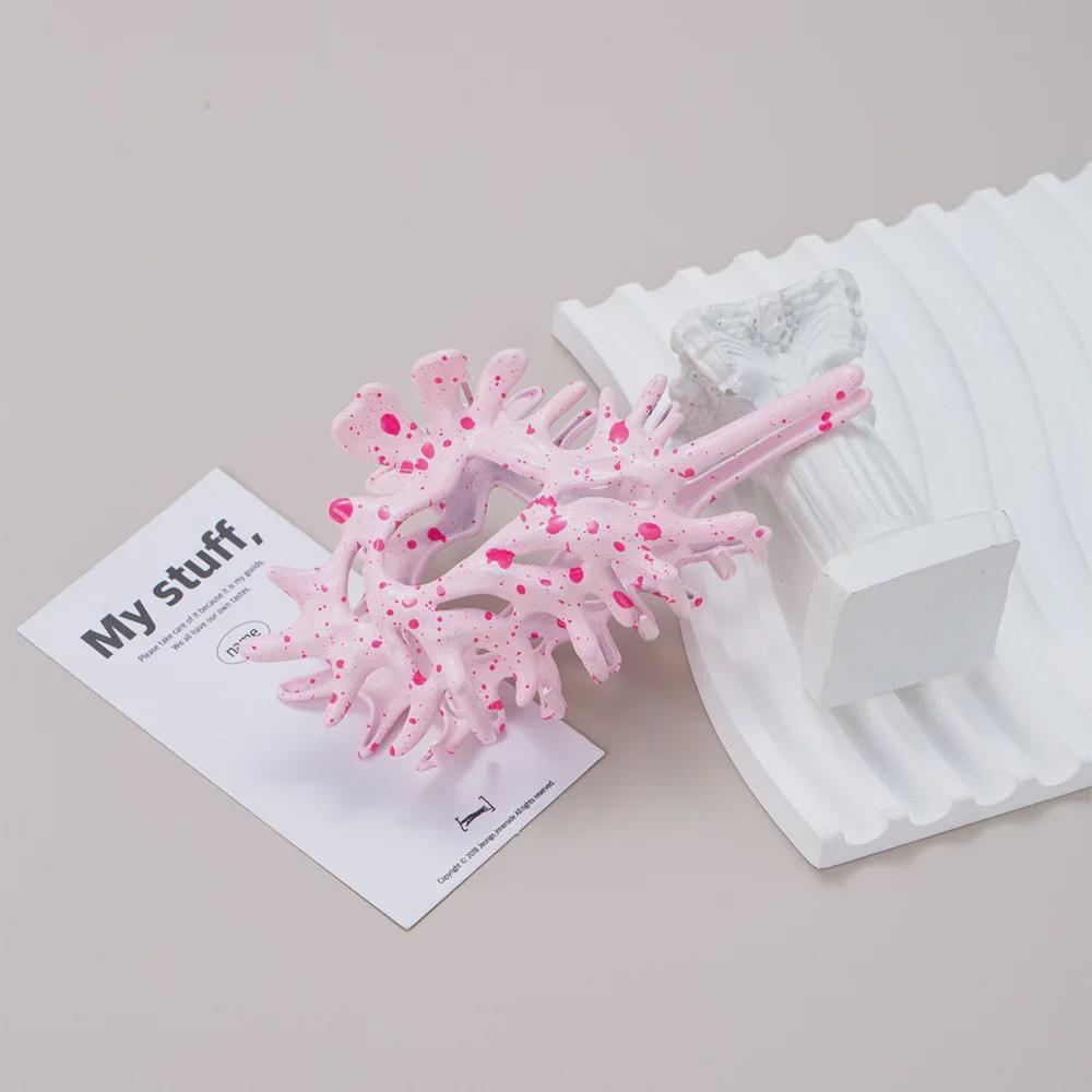 Multicolor Conch Shark Hair Clip - High-End Back Hair Accessory Design