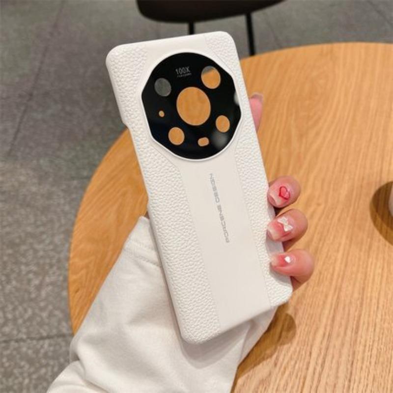 A Magic Case with A Lychee Skin Texture for Huawei MATE70pro, Which Can Be Transformed Into A Protective Case for Porsche Mate60+ In Just 7 Seconds