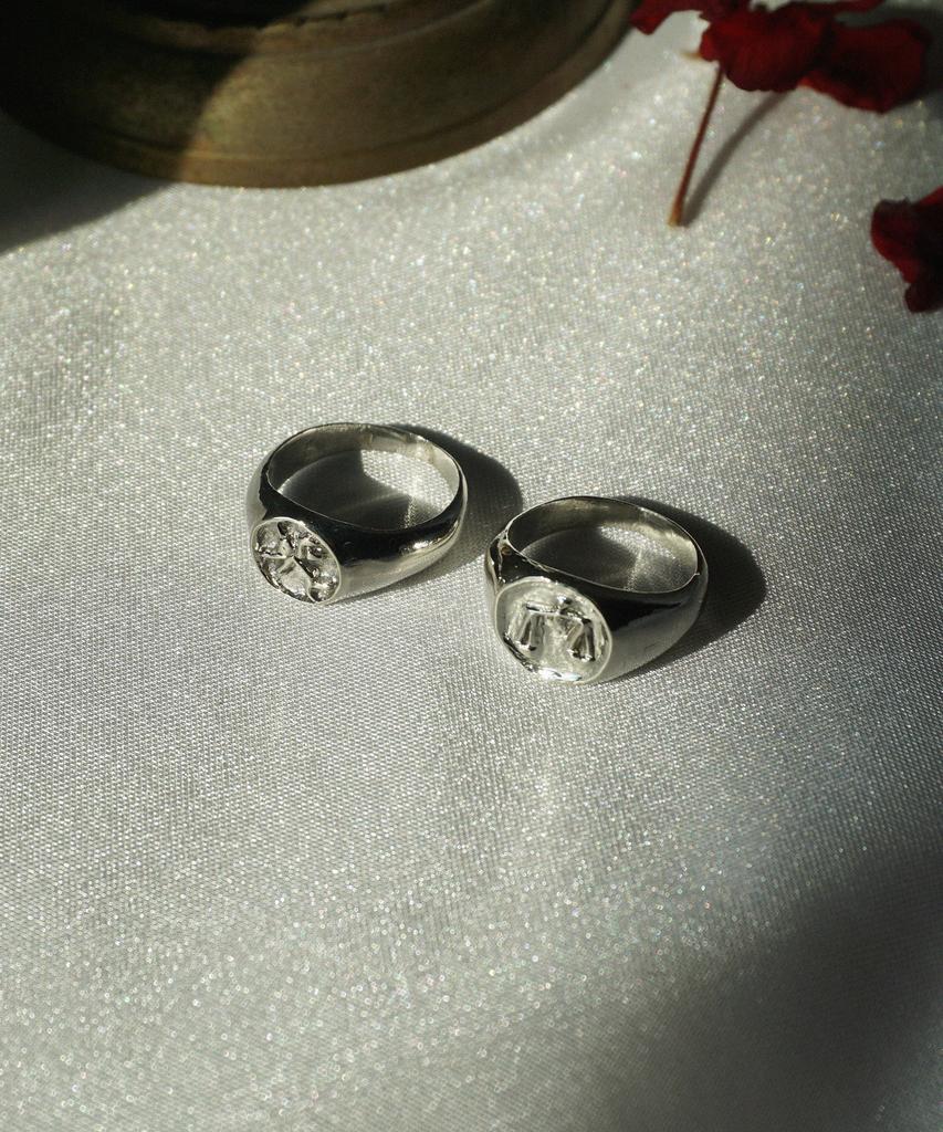 Bizarre Jewelry Engraved Ring (Angel & Scales)