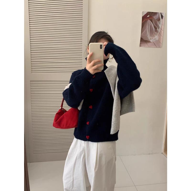 

Весна новая любовь дизайн пряжки чувство вязаный кардиган свободный мягкий восковой темперамент свитер куртка женская One size темно-синий