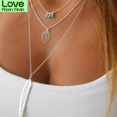 Modische Blatt Feder Anhänger Mehrschichtige Halskette Silber Handgefertigt Türkis Perlen Lang Pulloverkette Damen Party Accessoires
