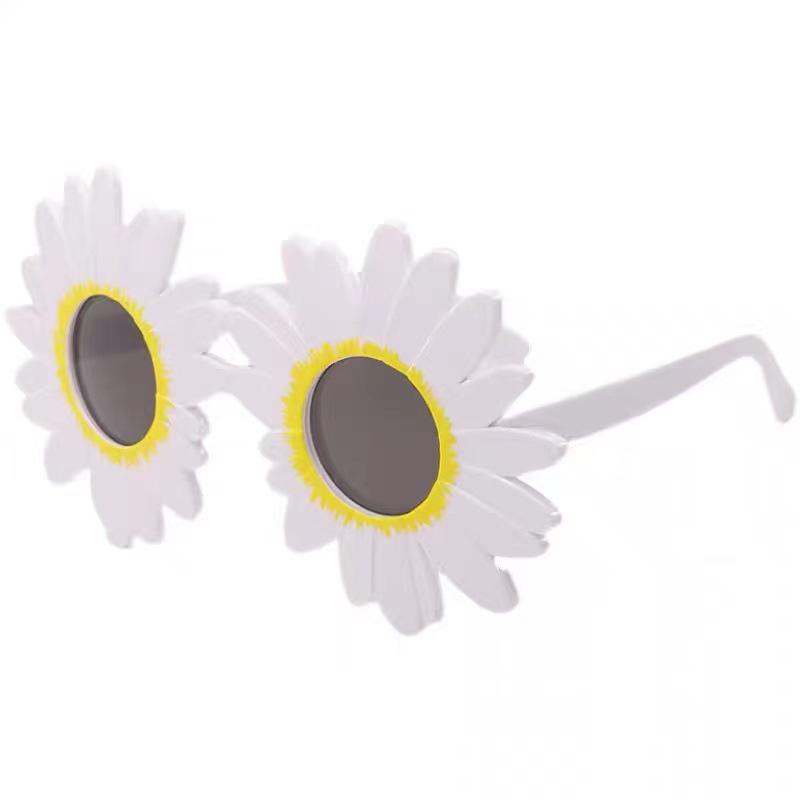 Hawaiian Beach Party Glasses: Coconut Tree, Flamingo, Parrot, Ice Cream, Flower & Wine Glass Fun