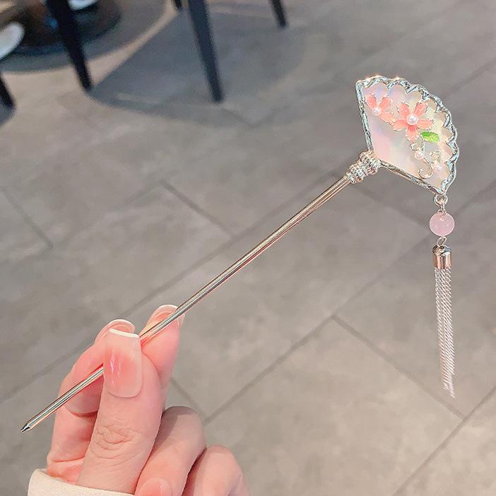 Four Seasons Chinese Tassel Hairpin: Ancient Style Hanfu with Fresh Pearl and Jiangnan Classical Cheongsam Hair Accessory