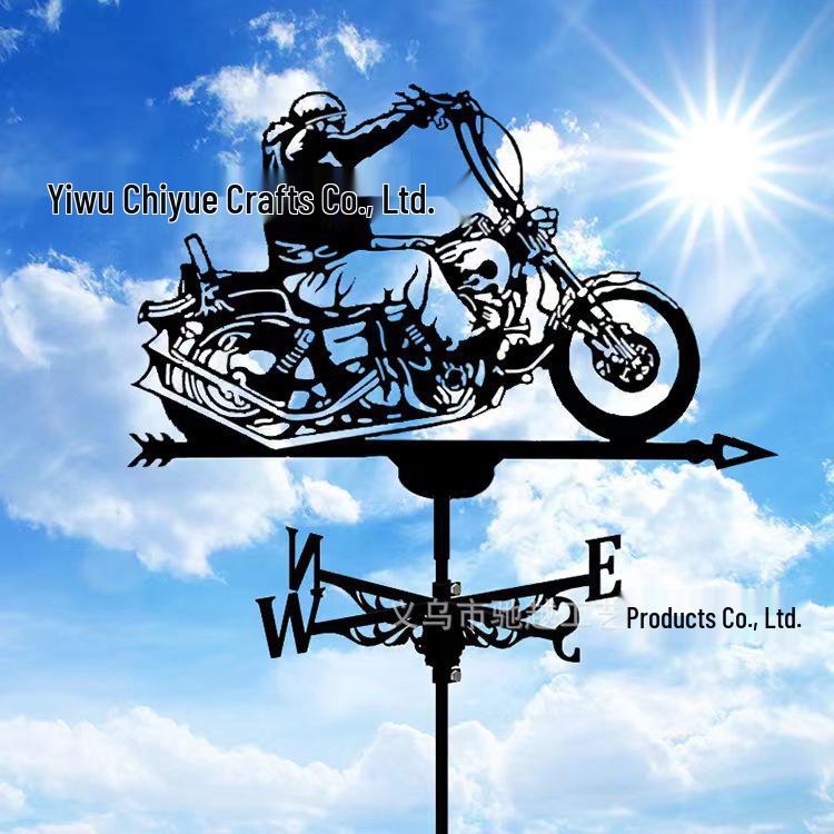 Weather Vane Ornament: Outdoor Wrought Iron Spray-Painted Roof Decoration Metal Craft