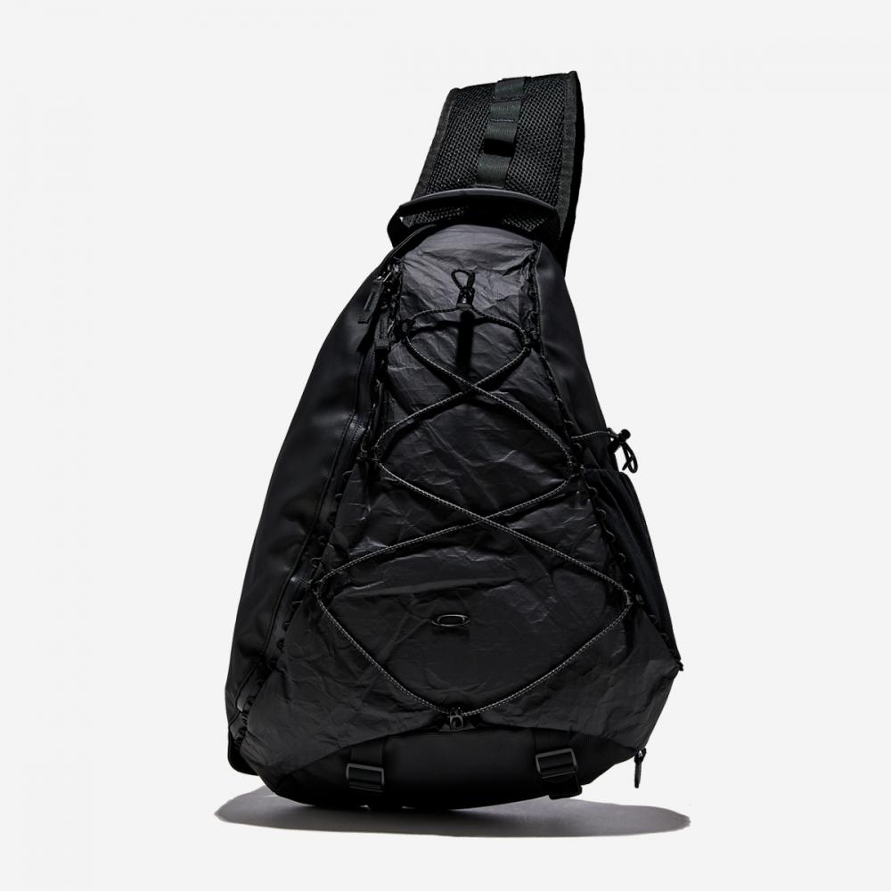 

Oakley Latitude Sling Pack Fos901806 FREE