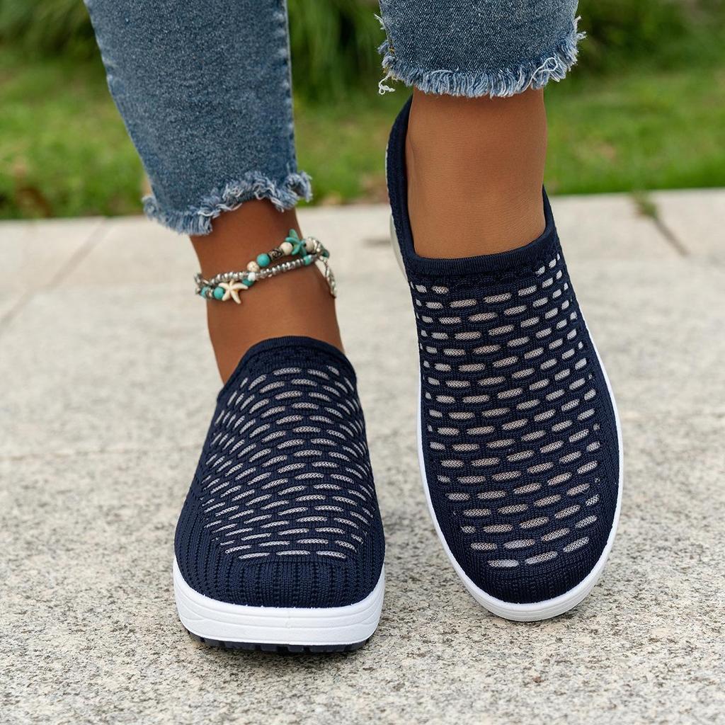 Women's Thick Sole Slide Sandals, Soft Non-Slip Slip On Beach Sandals Plus Size Shoes
