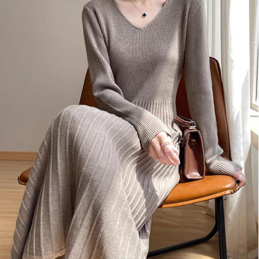 Women's Autumn and Winter Waist-hugging and Slimming A-line Base Skirt Mid-length Pullover Long Sleeve Over-knee Knitted Dress