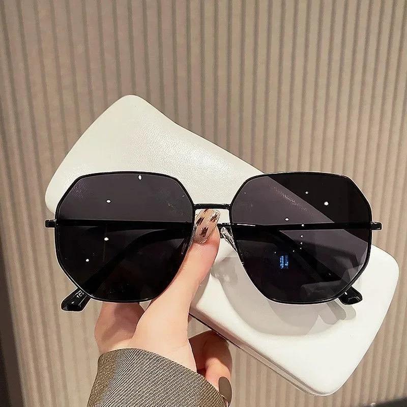 New Transparent Blue Sunglasses Women Men Polygonal Fashion Simple Style Eyewear Slimming Natural Look Unisex Glasses Uv400