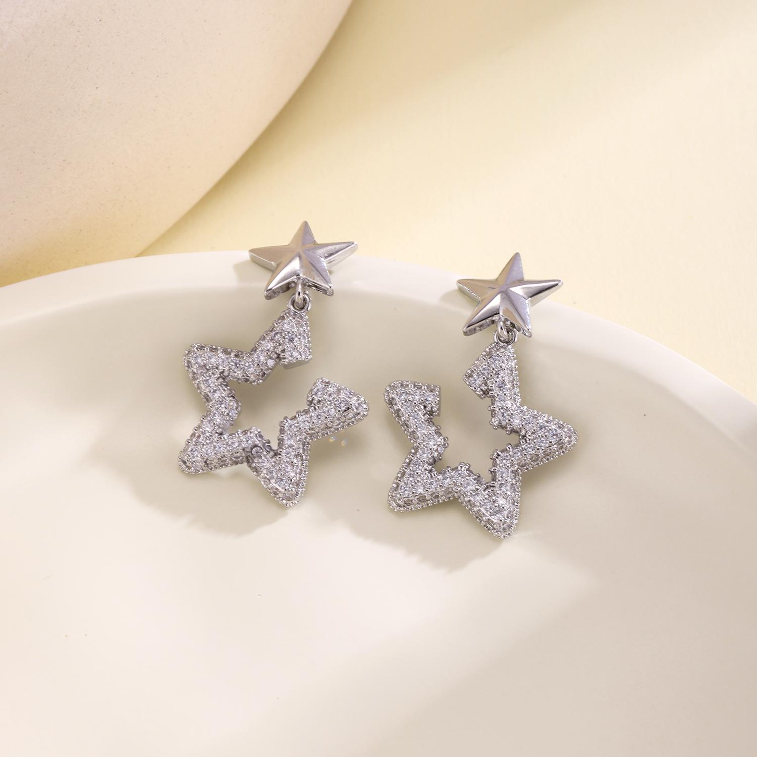 Nidin New Arrival 2 Styles Choice Shiny Crystal Zircon Paved Hollow Star Stud Earrings Trendy Aesthetic Jewelry Gift For Women