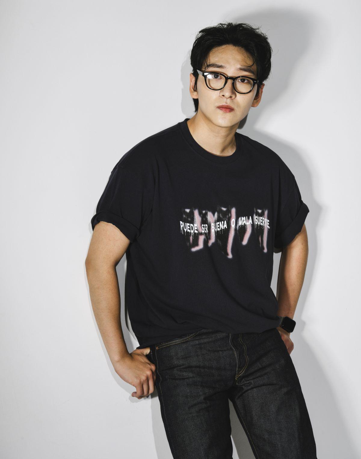 Bajubiju Lettering Cat T-Shirt [Dark Navy] S