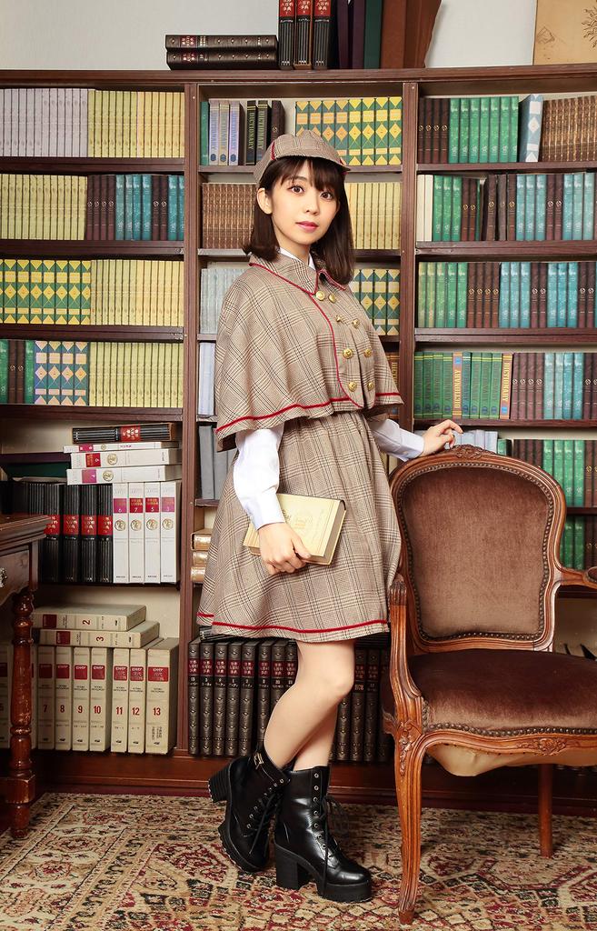 Clearstone Halloween Girly Sherlock Cosplay Costume, Brown, Women's