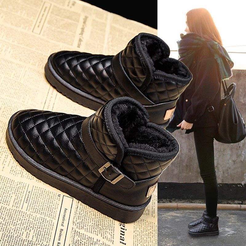 Snow Boots Women's 2025 New Winter Velvet Thickened Warm Wear Bread Shoes Leather Waterproof Snow Boots