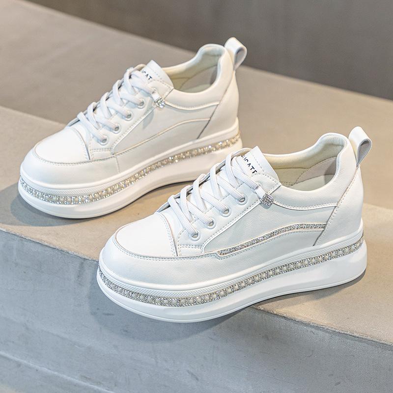 

Fujin 6 см туфли из натуральной коровьей кожи на платформе, модные блестящие толстые кроссовки на танкетке, женские весенние туфли со скрытым каблуком, осенняя обувь 39 белый