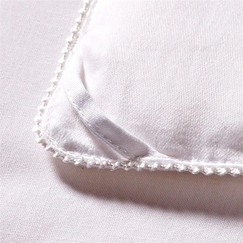 Yiyi Ai 100% Mulberry Silk Quilt