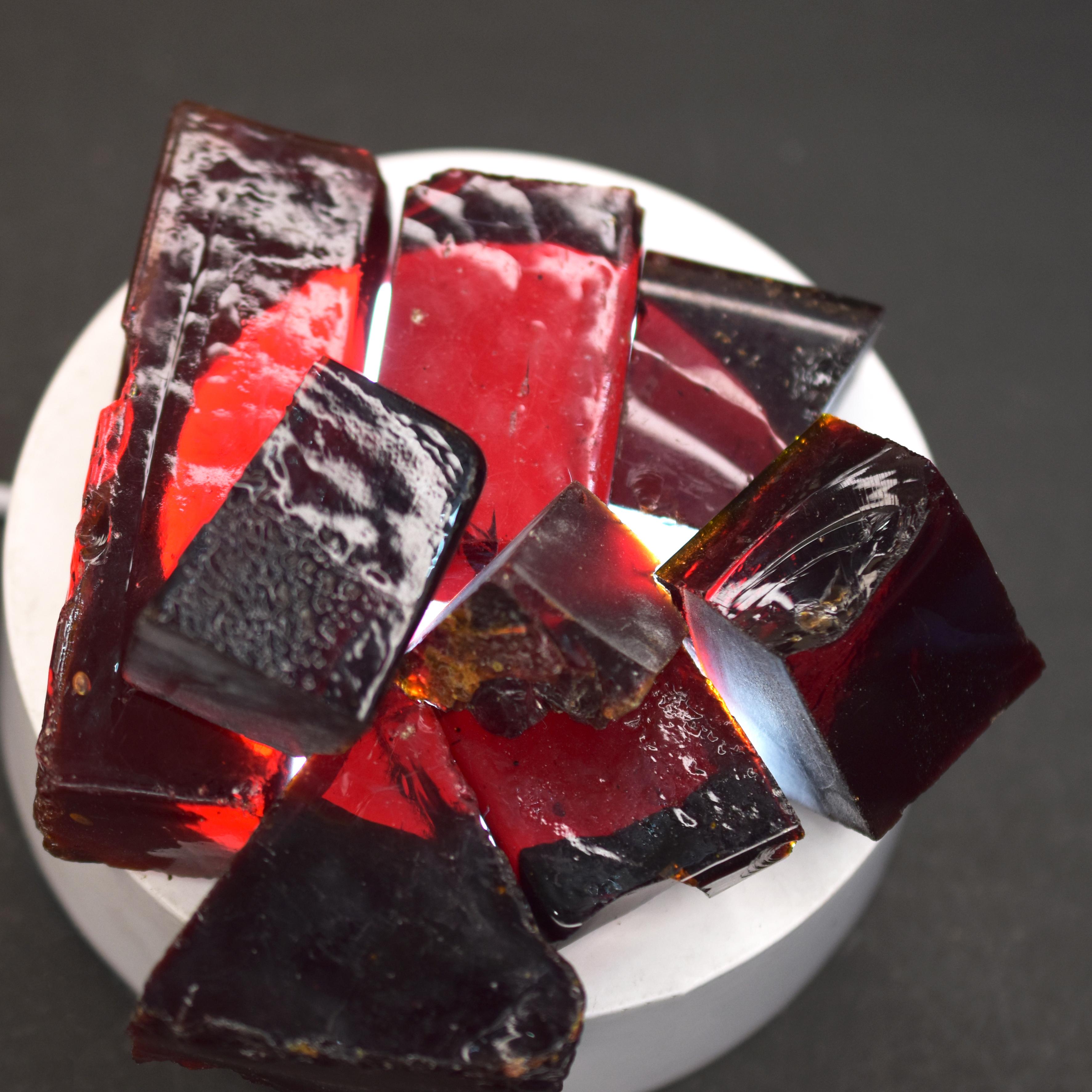 

Lab-Created 80 Carat Ruby Lot Certified Uncut Red Raw Rough Loose Gemstone 90- 85 mm approx червоний