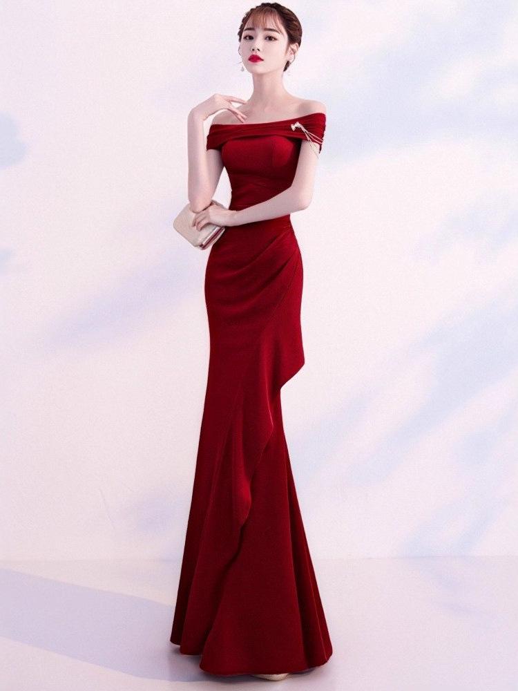 Elegant Mermaid One-Shoulder Dress for Wedding or Engagement Banquet