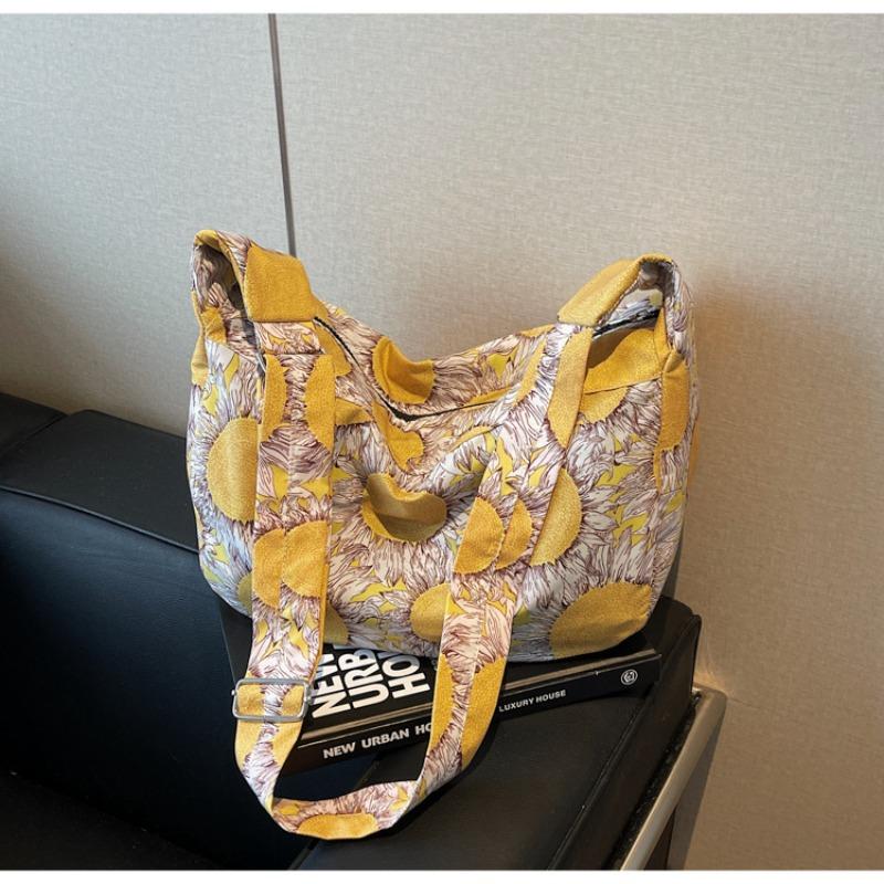 Large Capacity Stylish and Simple Canvas Bag Spring New Casual Shopping Bag Portable Shoulder Messenger Bag