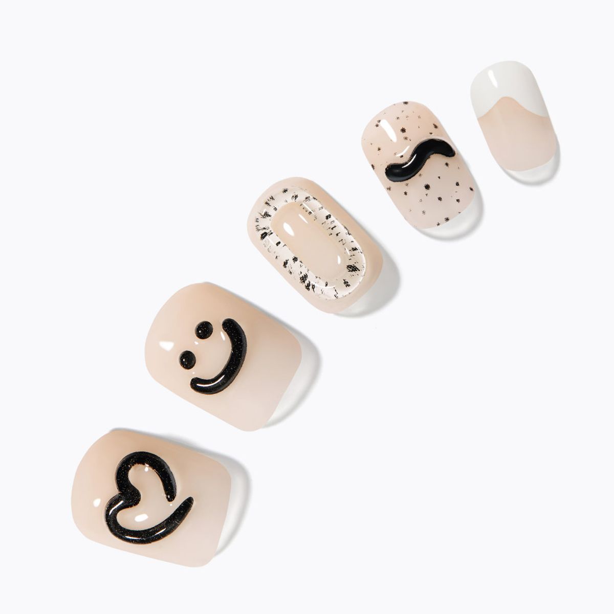 Dashing Diva Magic Press Smile Heart (Regular Round) Nail Tips