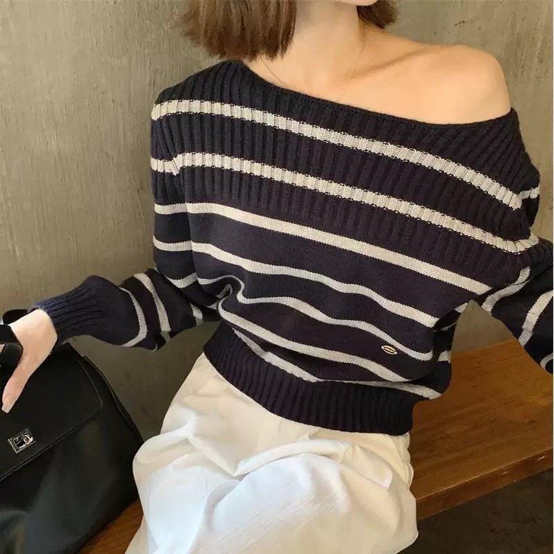 Autumn 2026 Striped Round Neck Princess Style Pullover Sweater - Women's Elegant Cropped Top