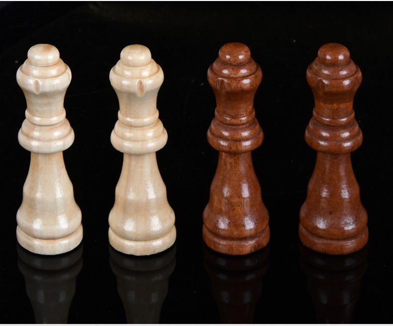 Zhiduo Star Magnetic Solid Wood Chess Set with Folding Board and Black & White Pieces